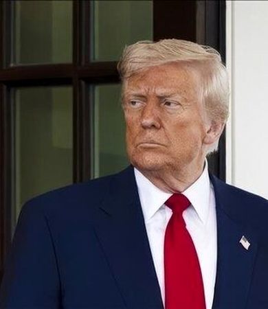 تصویر شوکه کننده و زشتی که ترامپ از اوباما و زنش منتشر کرد!