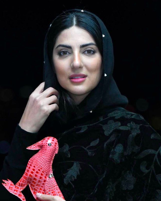 کار عجیب هلیا امامی/ عکس