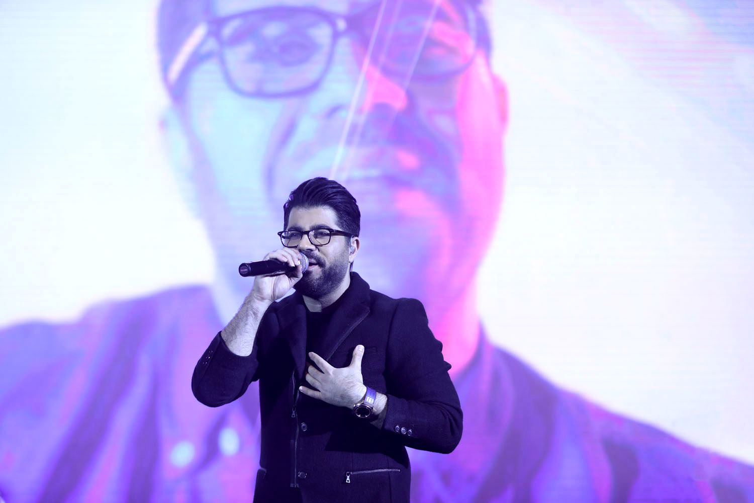 ماجرای حضور بهروز وثوقی در کنسرت حامد همایون/ ببینید