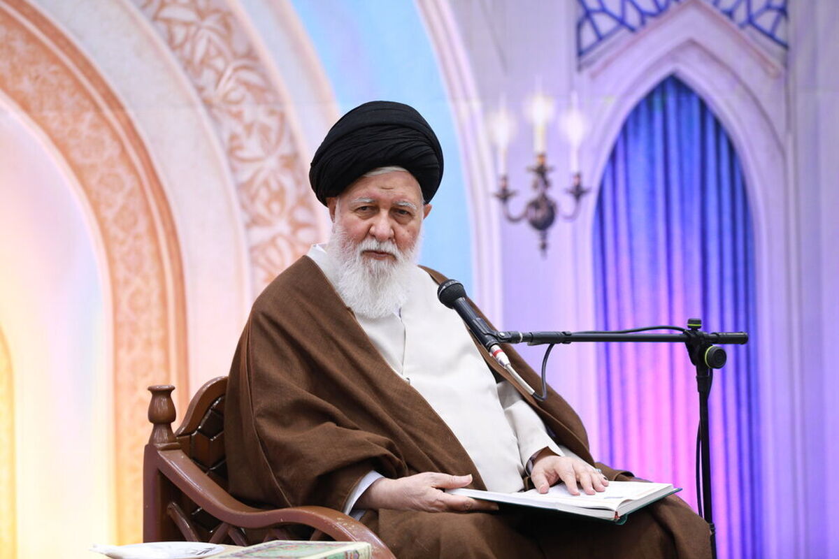 علم الهدی: مذاکره با آمریکا خلاف غرور ملی است