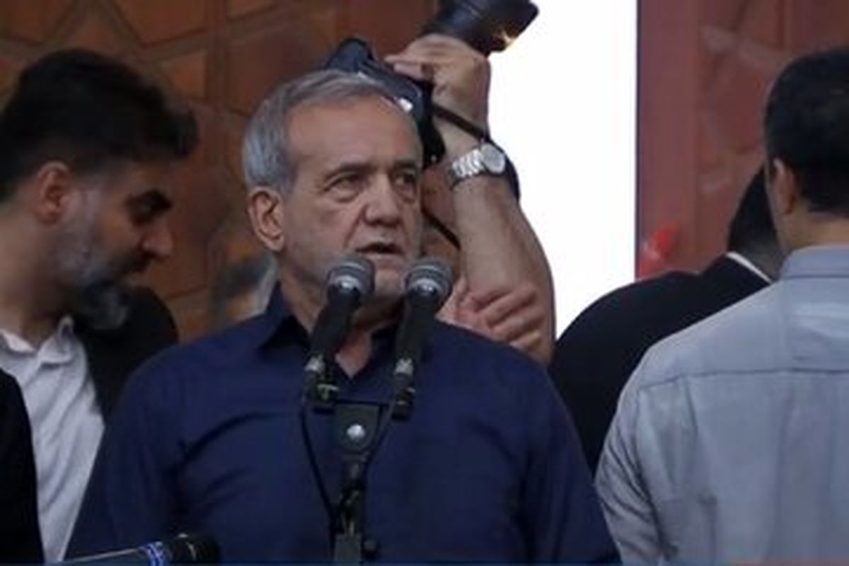 پزشکیان: اگر هدایت های رهبر انقلاب نبود، فکر نکنم اسم من به این راحتی از صندوق‌ها در می‌آمد