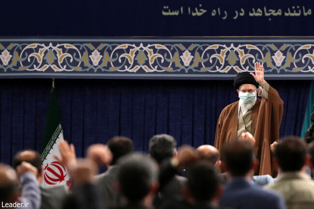 رهبر انقلاب: خودروسازها سوءاستفاده نکنند؛ وضع آنها تعریفی ندارد/دولت کارهای اقتصادی مهمی در پیش دارد؛ همه کمک کنند تا به نتیجه دست یابد