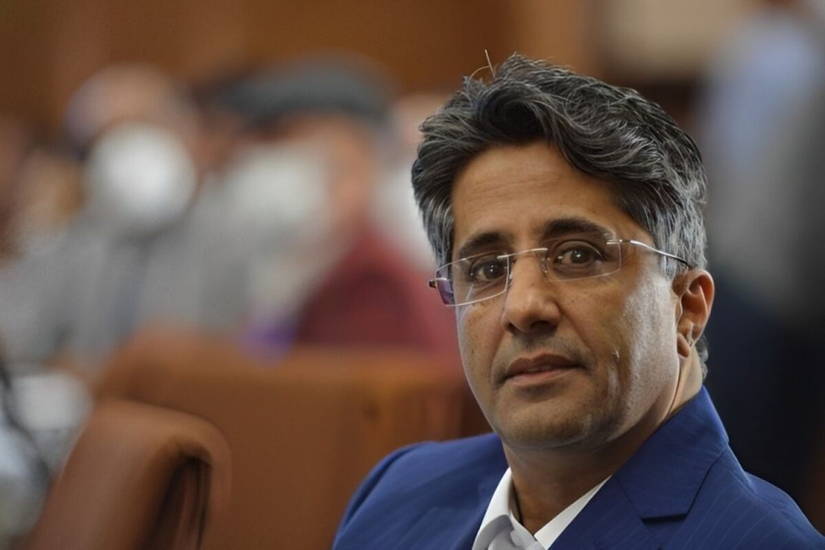 حسین ثوری برکنار شد
