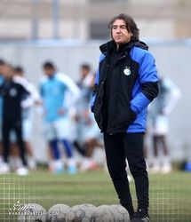 ساپینتو با جدایی این ستاره استقلال مخالف است/این بازیکنم را لازم دارم