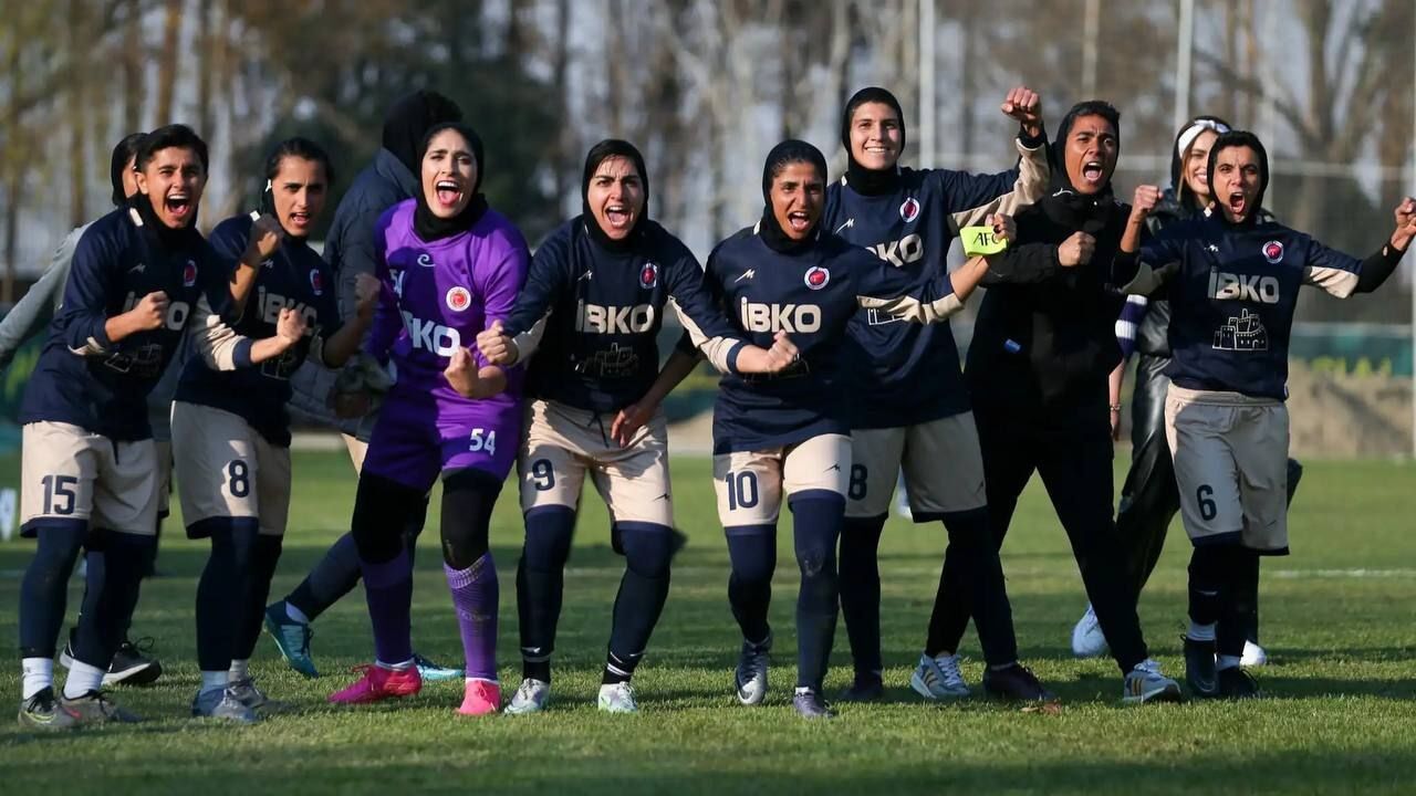 همبازیان ملیکا سنگ تمام گذاشتند