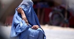 حرف زدن ممنوع؛ دستور جدید به زنان