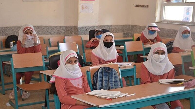چه دانش آموزانی نباید این روزها اصلا به مدرسه بروند؟