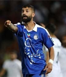 آرمین سهرابیان از استقلالی‌ها طلبکار شد!