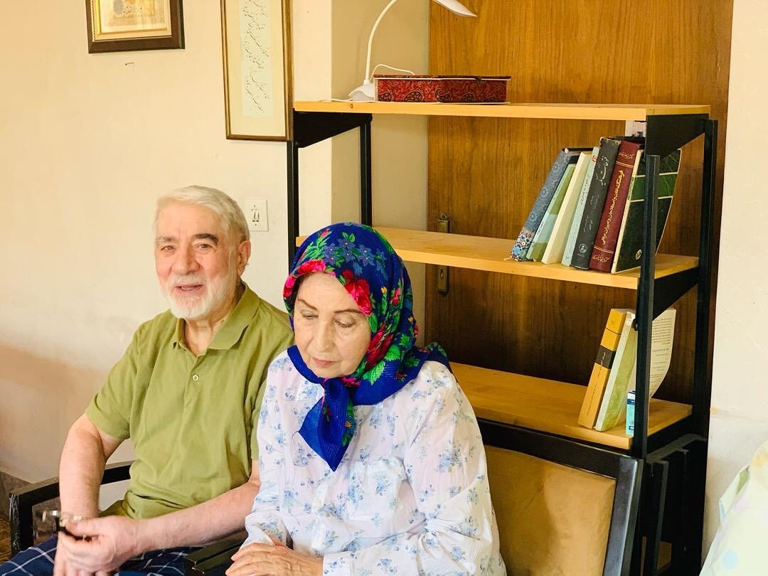  دختر میرحسین موسوی از دانشگاه  هنر اخراج شد/ جزئیات و نامه اخراج

