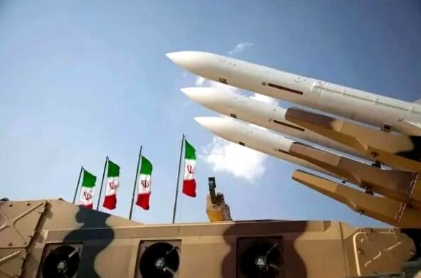 با این موشک بالستیک ایرانی می توان ناو هواپیمابر آمریکا را منهدم کرد