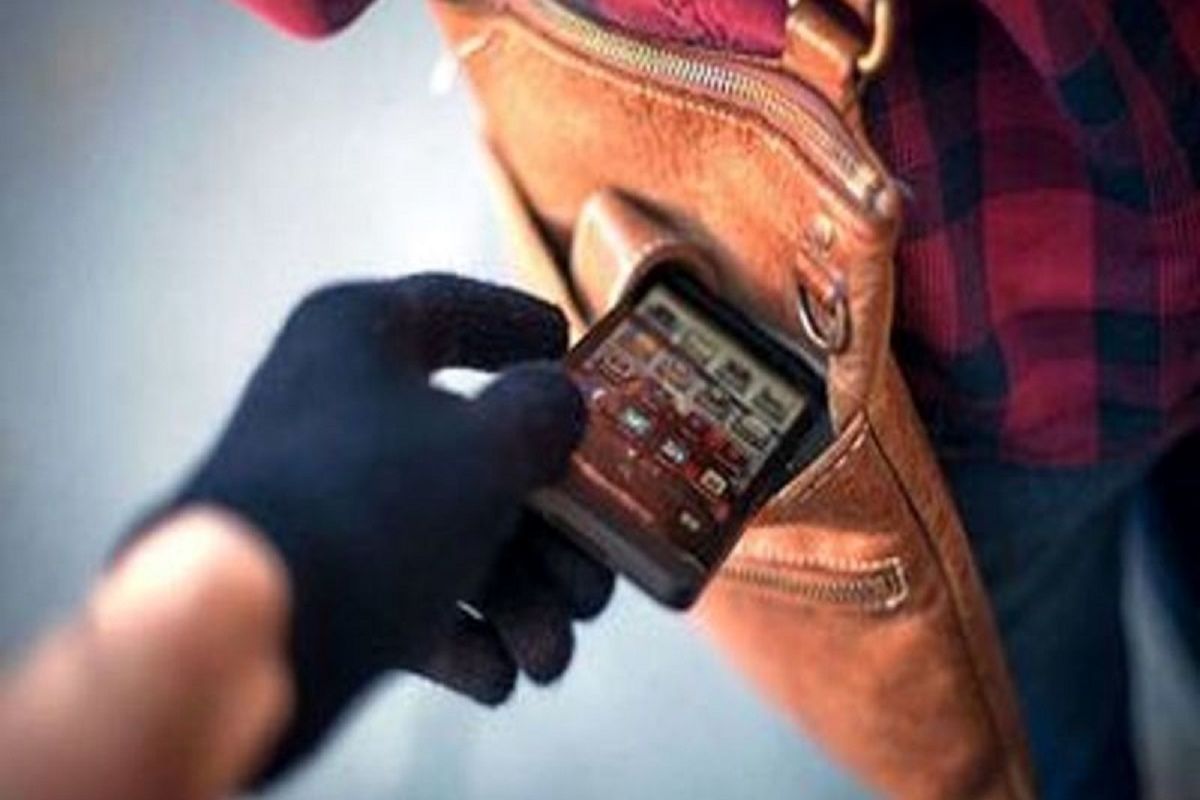 حمله به مجری تلویزیون با قمه در اتوبان نیایش تهران