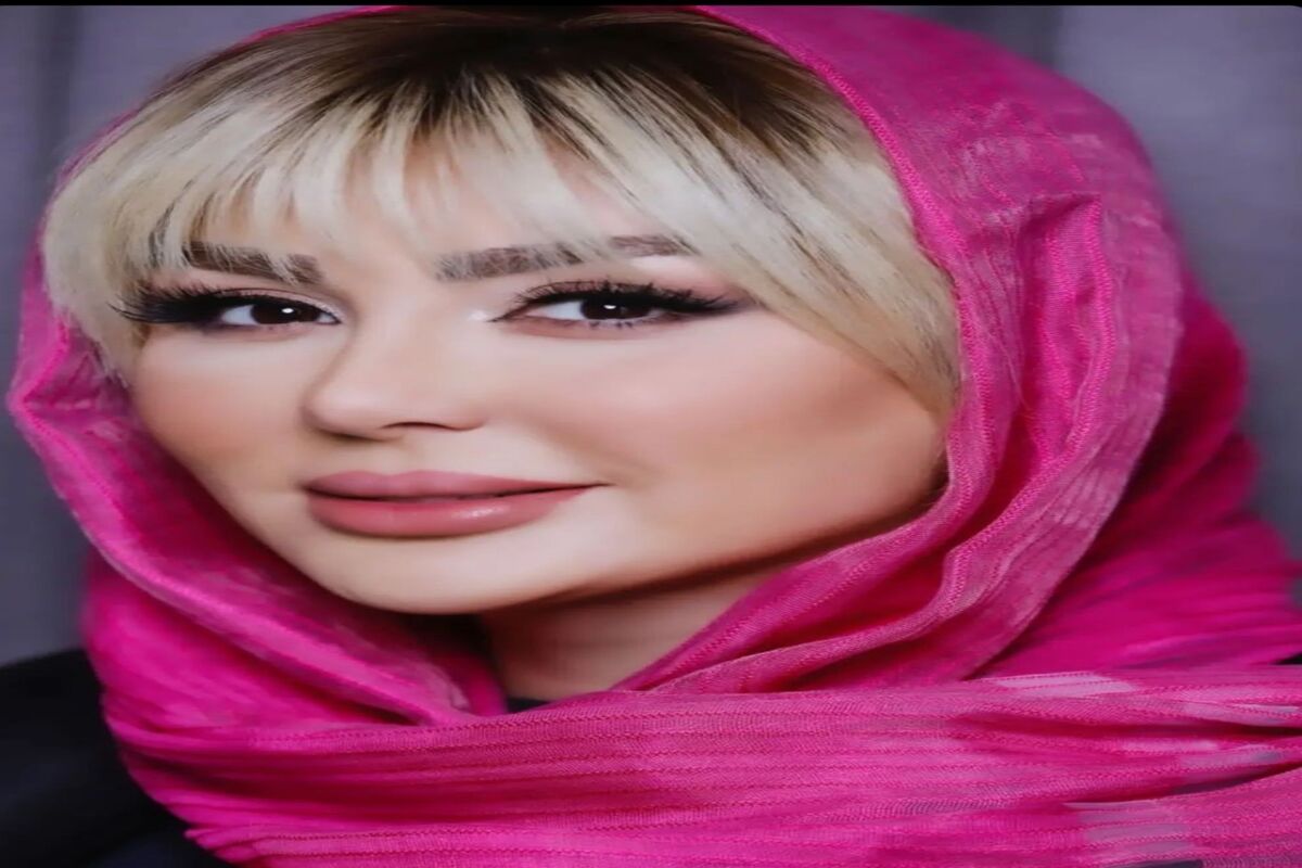 قاب دونفره نیوشا ضیغمی و پوری بنایی در بازارچه خیریه