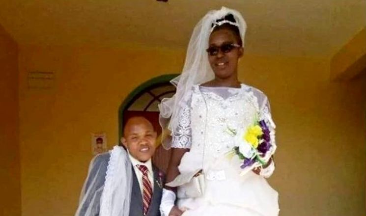 جنجالی که ازدواج دختر 2 متری با پسر یک متری به پا کرد+عکس