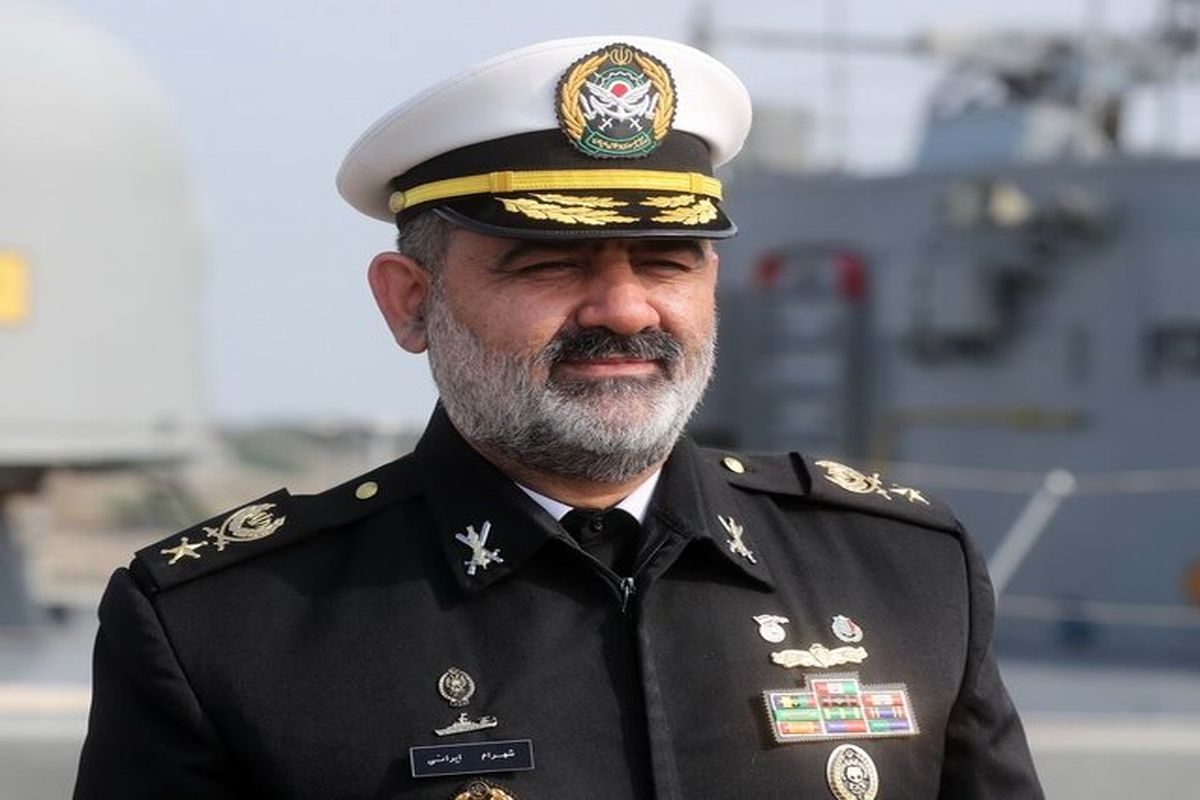 امیردریادار ایرانی: دشمن در موقع بن بست به جنگ روانی روی میآورد