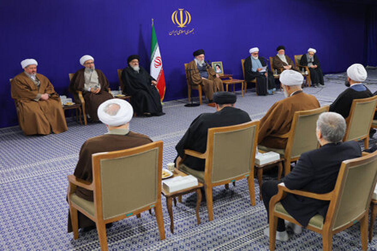 رهبر انقلاب: نامه آیت الله میلانی به امام(ره) در اوایل دهه ۴۰،یک سند معتبر تاریخی است