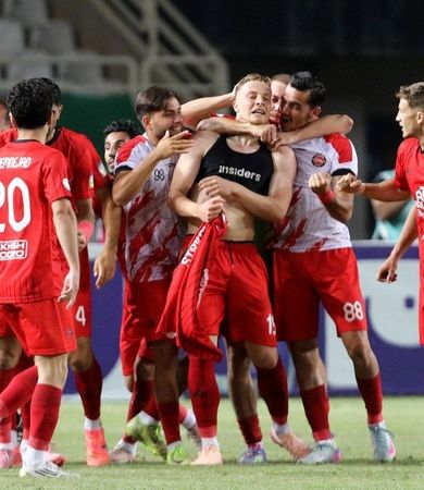 تیم تراکتور ۲۵۰ میلیارد تومان به جیب زد