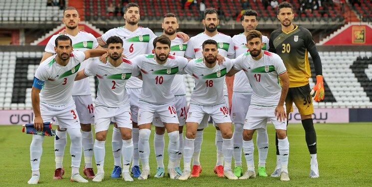 چه کسی بالاخره ترانه تیم ملی را خواند؟
