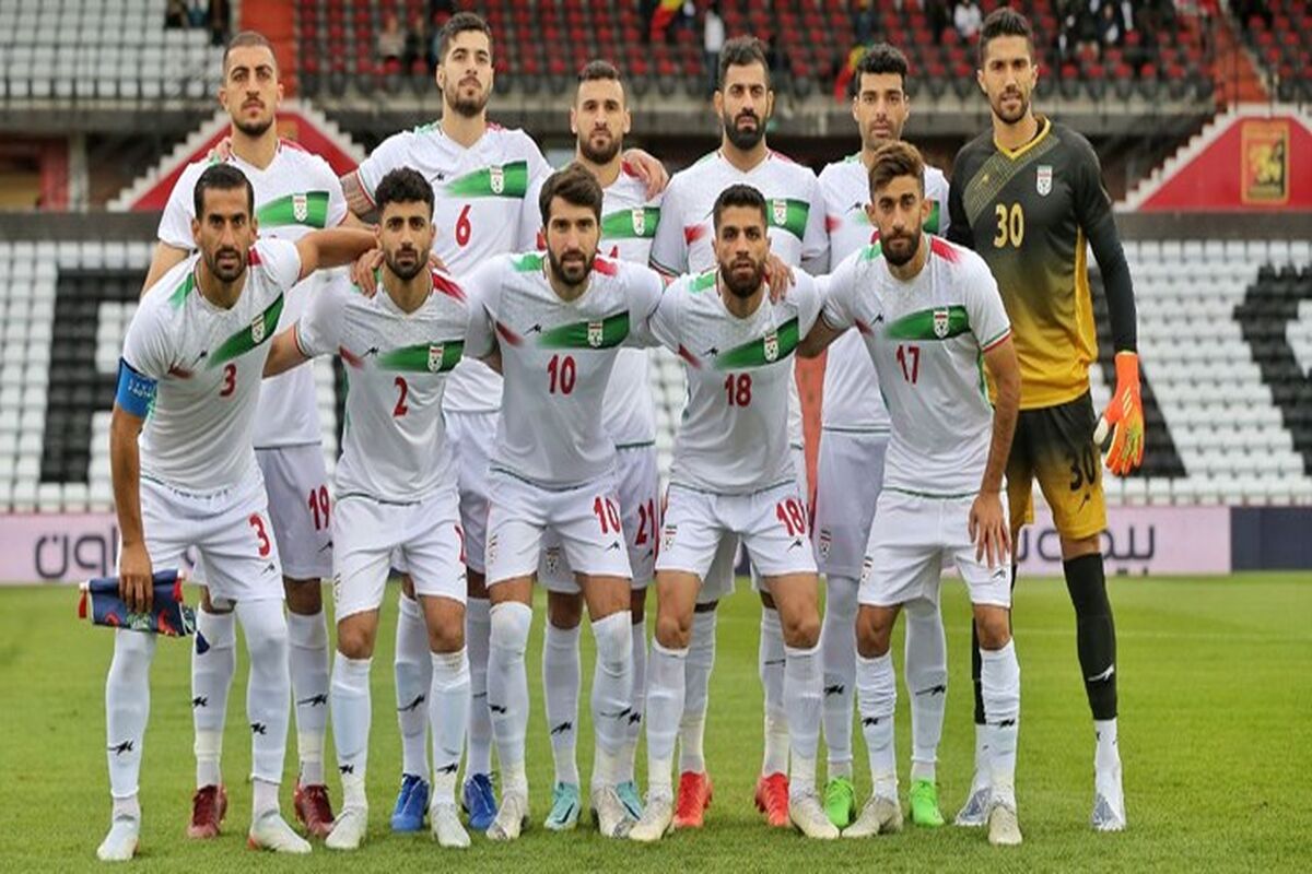چه کسی بالاخره ترانه تیم ملی را خواند؟