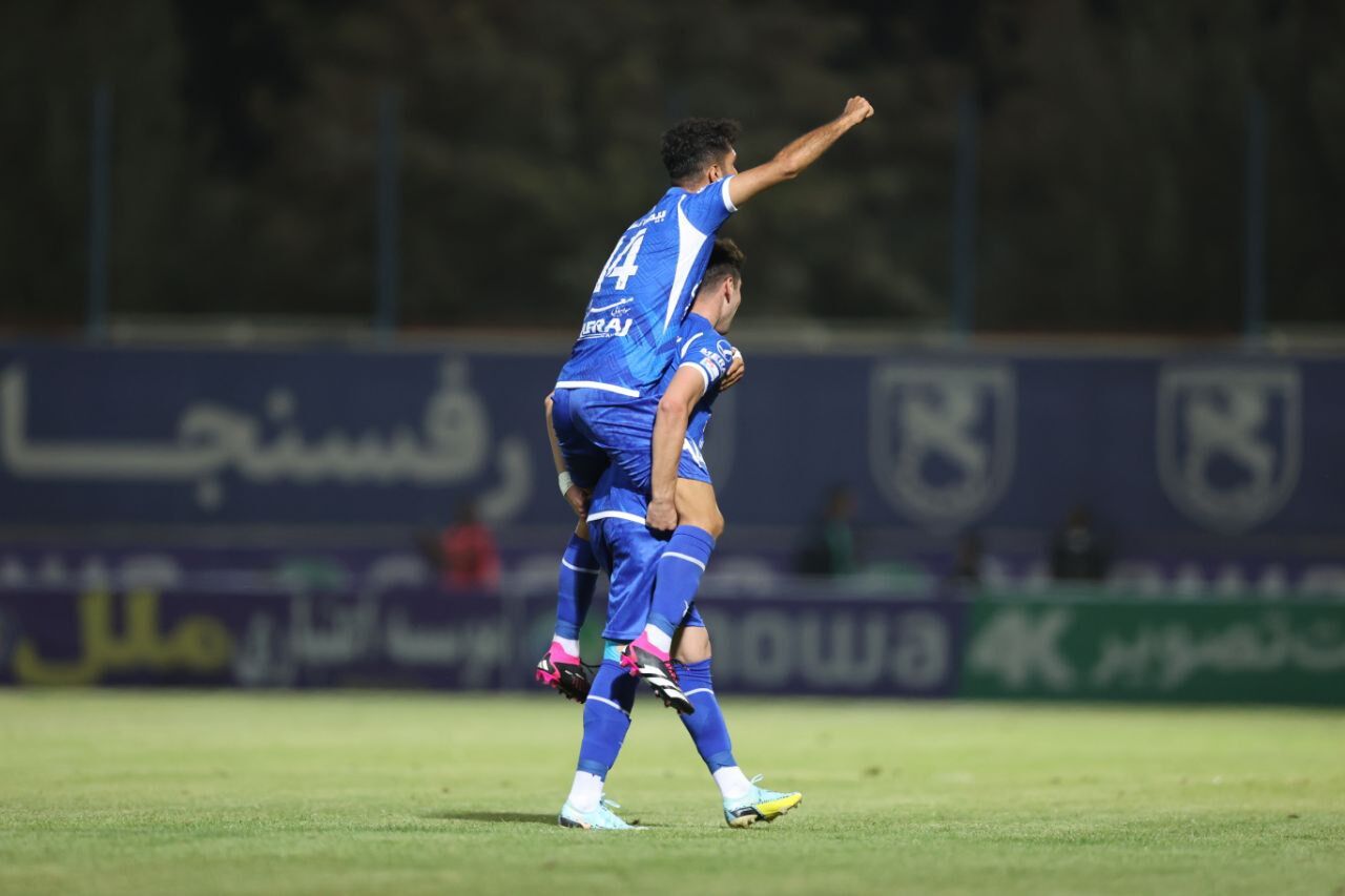 لیست مازاد مشروط استقلال؛زبیر نیک نفس