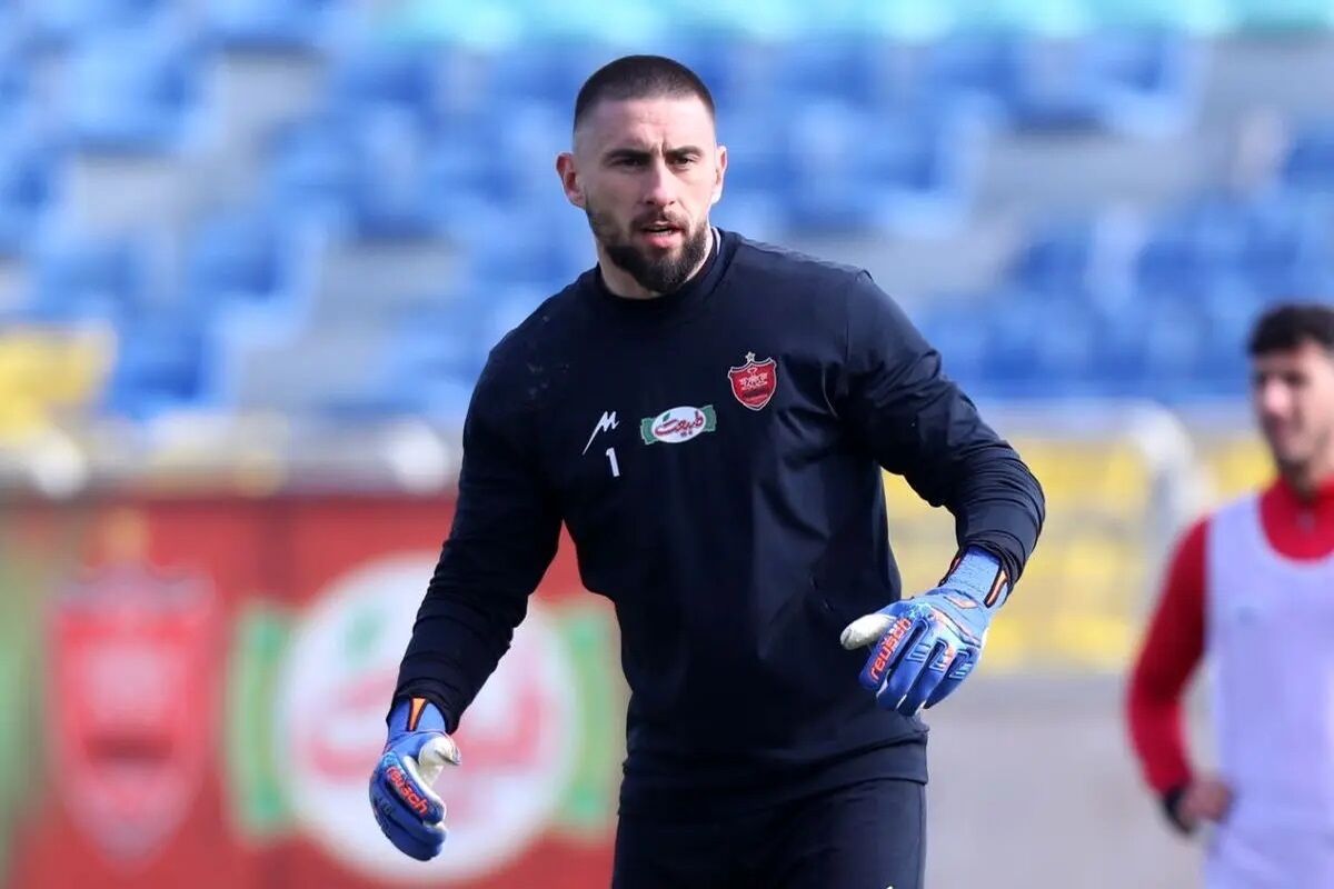 دروازه بان ملی پوش پرسپولیس ماندنی شد!