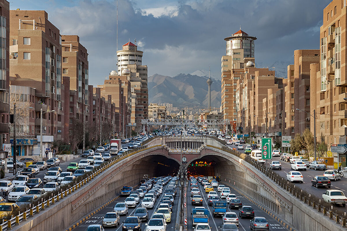 ترافیک در آزادراه کرج-تهران سنگین است