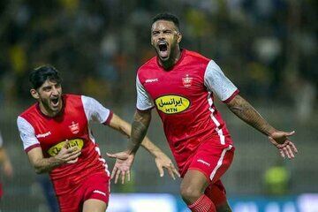 حضور لوکادیا در پرسپولیس صحت ندارد