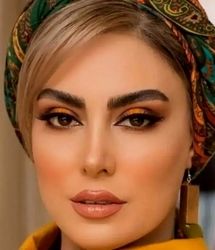 نیلوفر شهیدی با آرایش حرفه‌ای در سالن زیبایی معروف/ عکس
