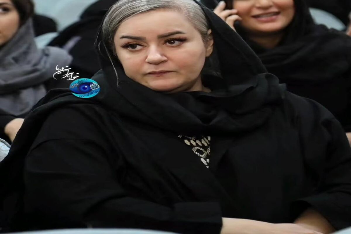   نعیمه نظام‌دوست با چهره غمگین در ختم/ عکس