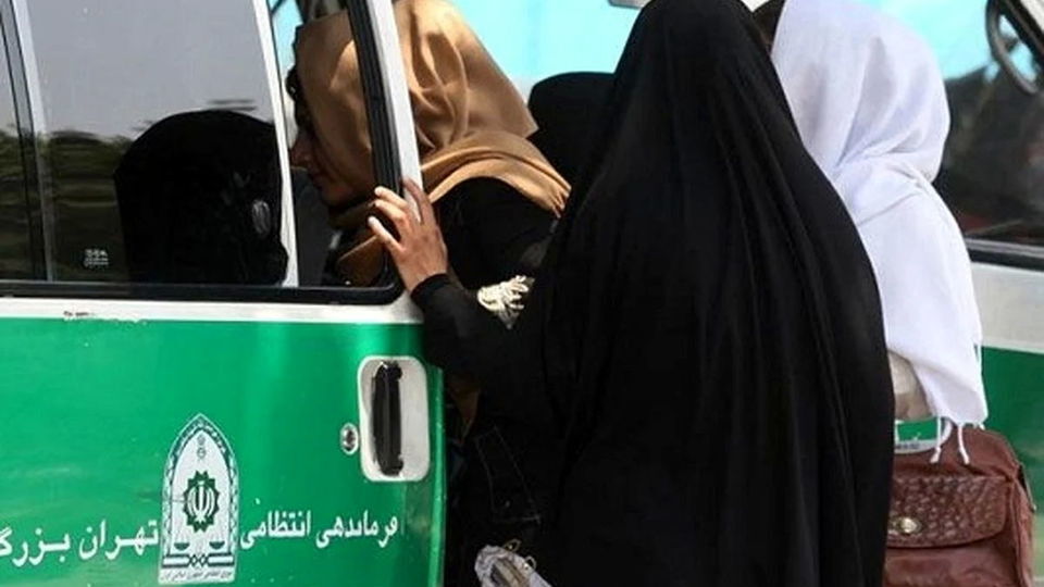 خبر جنجالی از جریمه بابت بی حجابی/برداشت مستقیم 3 میلیونی دولت از حساب بی‌حجابان!