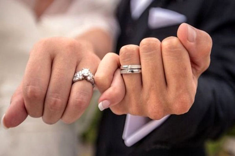 زنی که قصد دارد با پسر خود ازدواج کند!