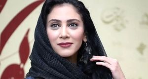 مونا فرجاد با لباس ساده در خارج/عکس