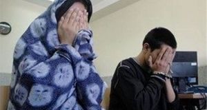 از توجه شوهرم به او ناراحت بودم / من فقط می‌توانم با پسرها ارتباط برقرار کنم