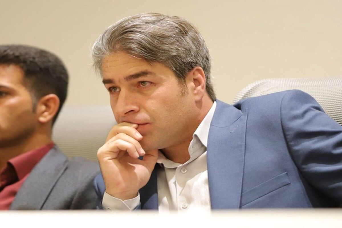 حاشیه جنجالی دیدار آلومینیوم و سپاهان؛ مدیر تیم اراکی تا اطلاع ثانوی محروم شد