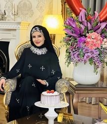 خاله شادونه و مژده لواسانی در اصفهان با هم عکس گرفتند/ ببینید