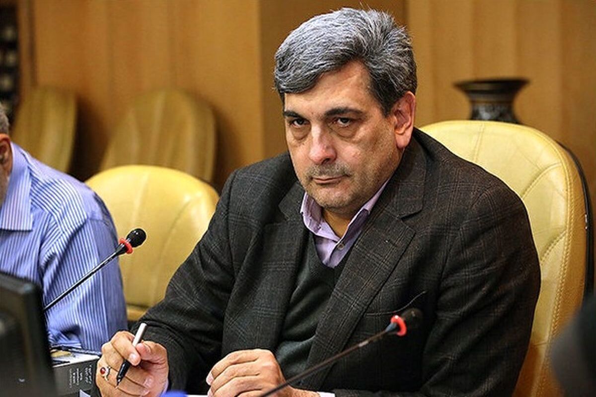 توهین روزنامه ارگان شهرداری به پرویز حناچی+ عکس

