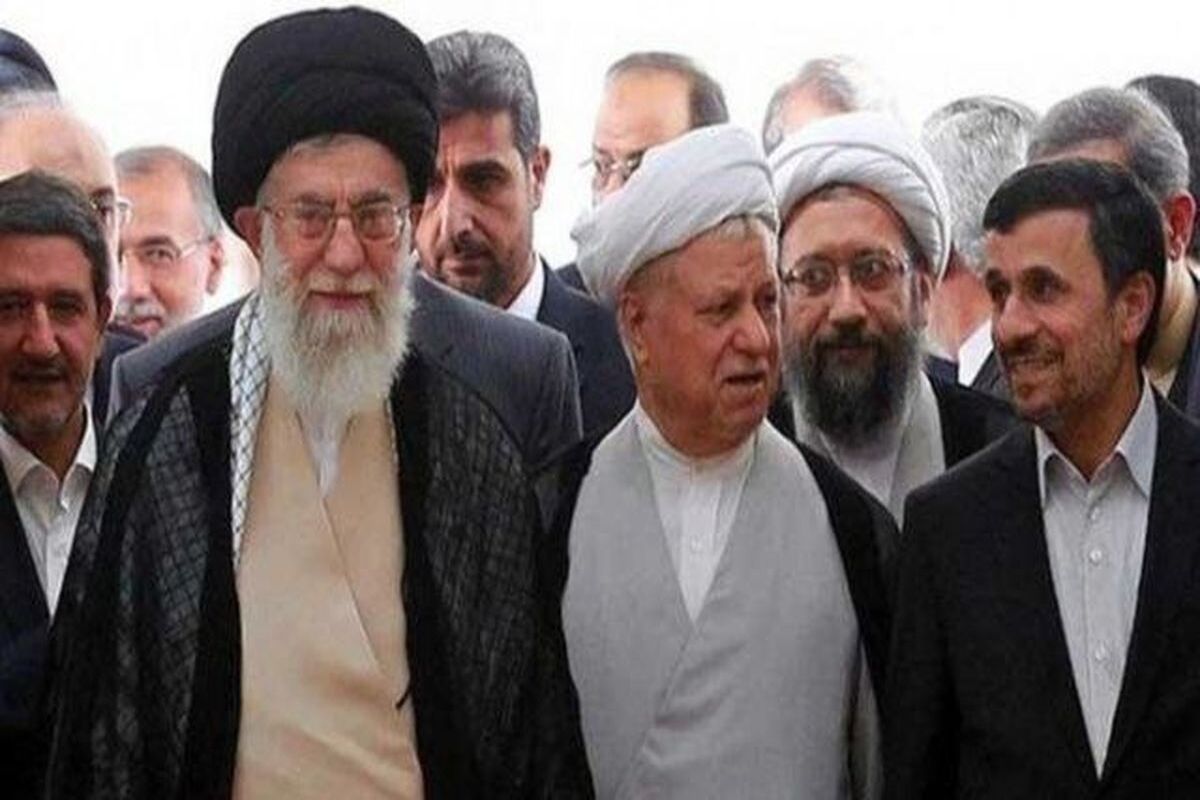 خنده شدید رهبر انقلاب به پیشنهاد عجیب احمدی نژاد