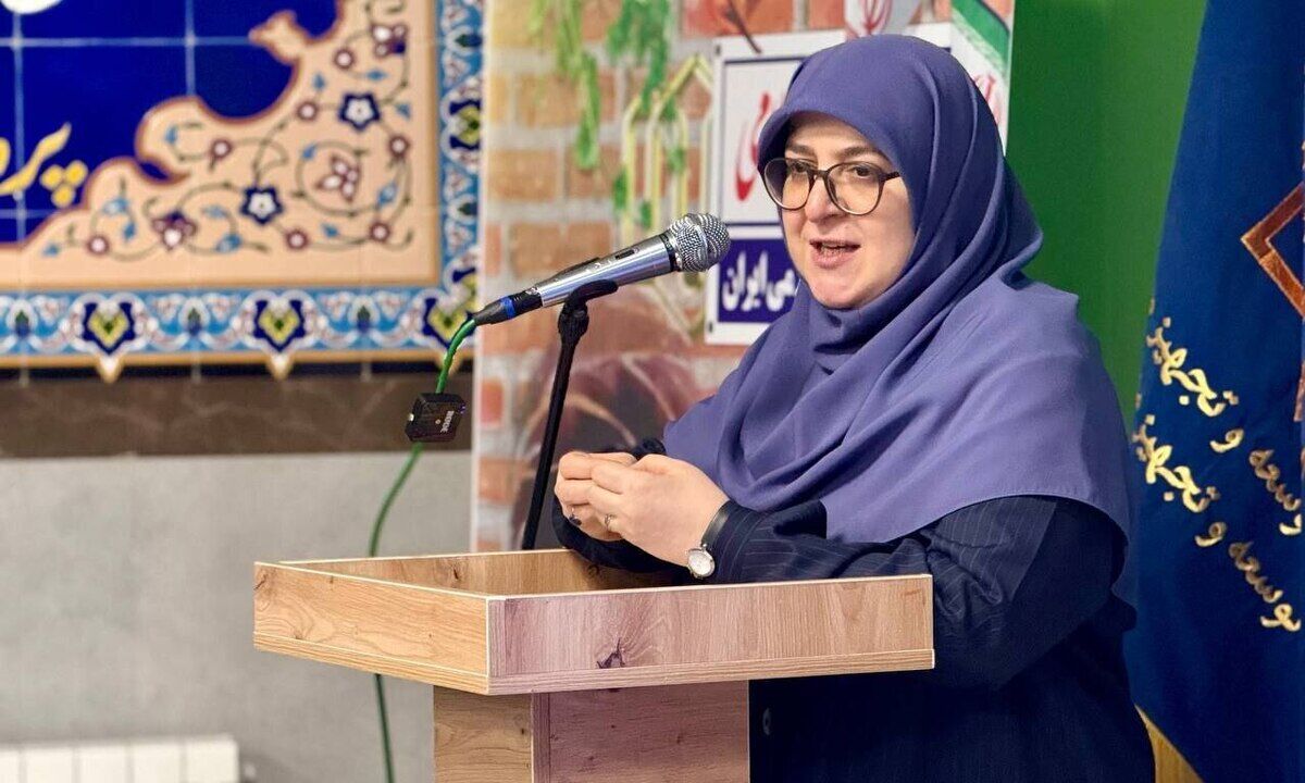 مهاجرانی: با سپردن سیاست به زنان، جهان آرامتری خواهیم داشت

