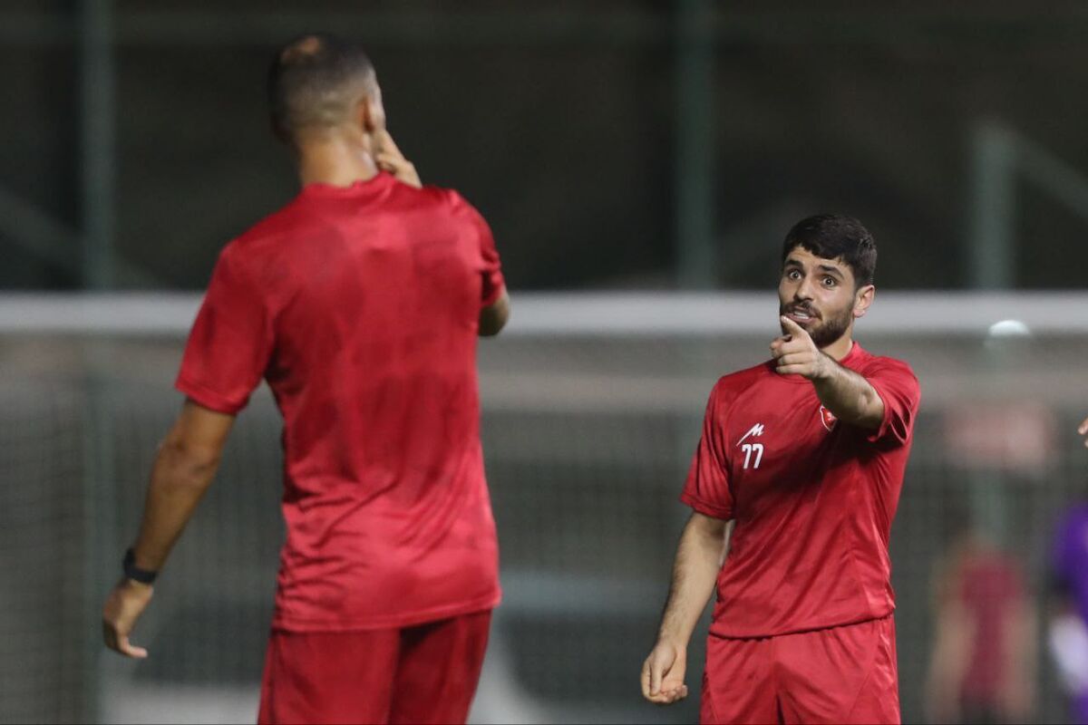 مهاجم سرباز پرسپولیس از میادین فوتبال دور شد