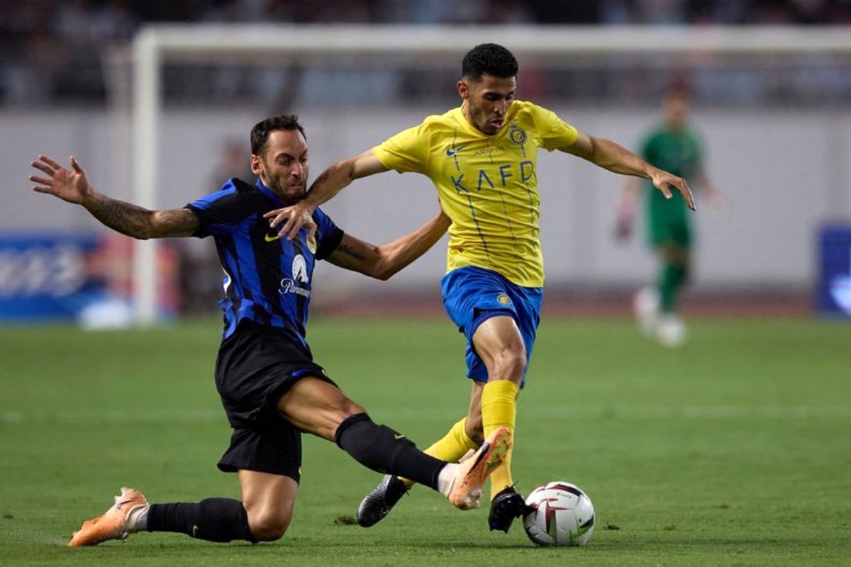 مدافع ملیپوش النصر به بازی استقلال رسید