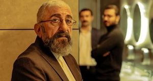 رضا کیانیان در جشنواره با چهره ای جدید+عکس