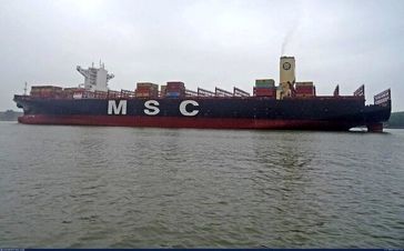 گزینه توقیف کشتی‌های تجاری در تنگه هرمز روی میز تهران است؟