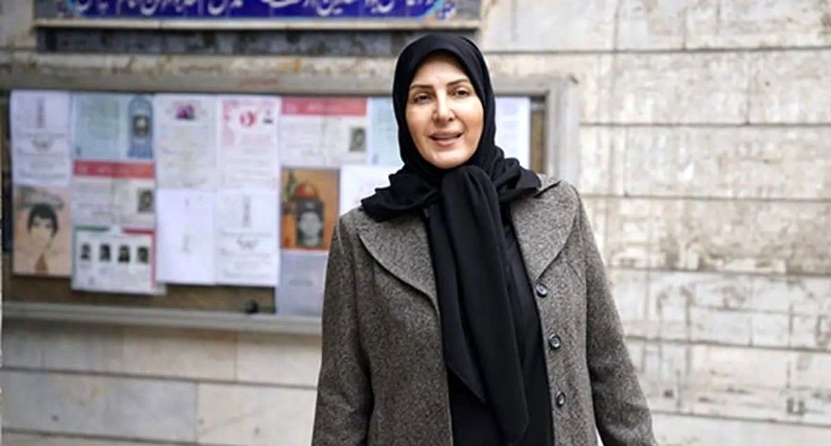 فاطمه گودرزی در کنار نوه‌ها و عروسش!