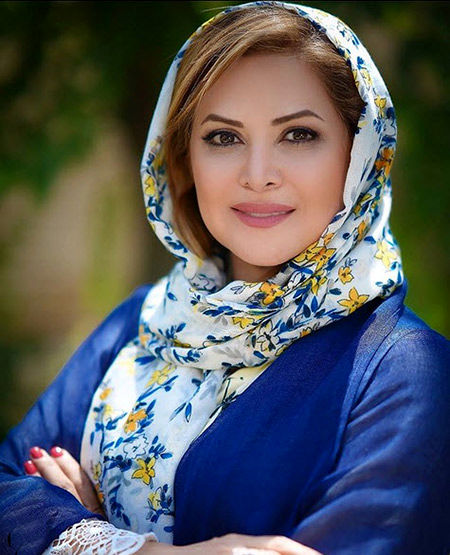  تفریح آذر خانمِ سریال «پدر سالار» در کنار دریا