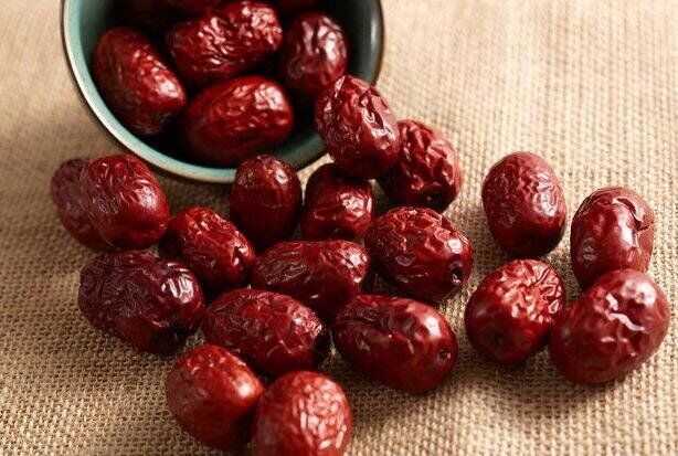 معجزه یک میوه خشک برای درمان بی خوابی!
