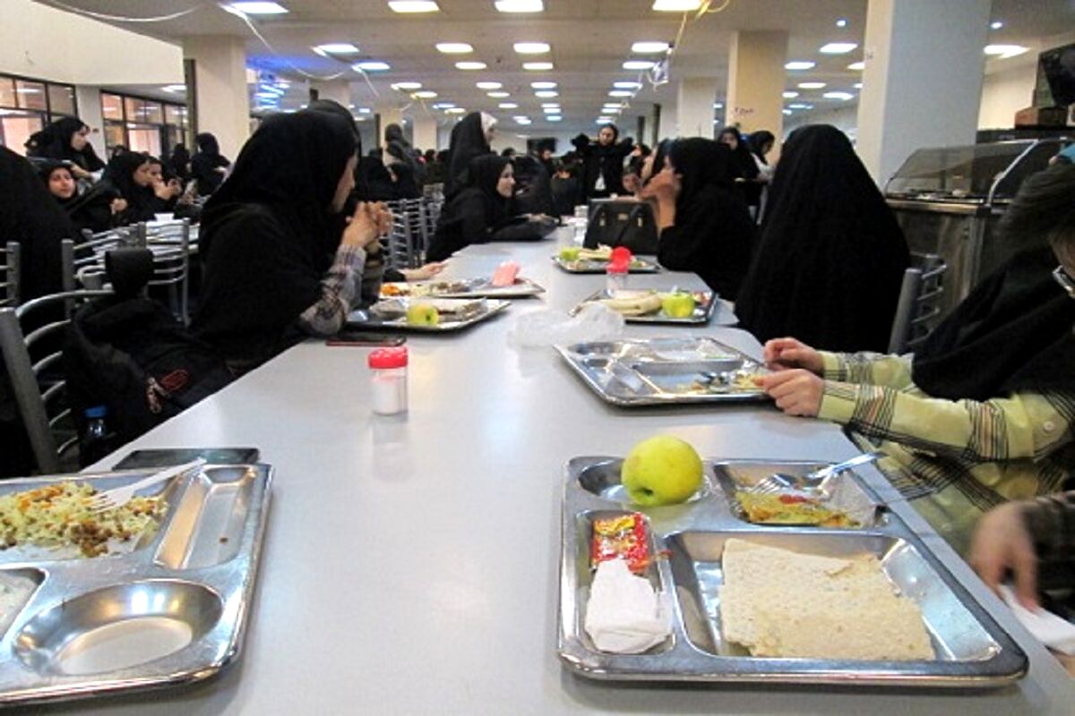 ویدیویی جنجالی از حرکت حال بهم زن در سلف دانشگاه