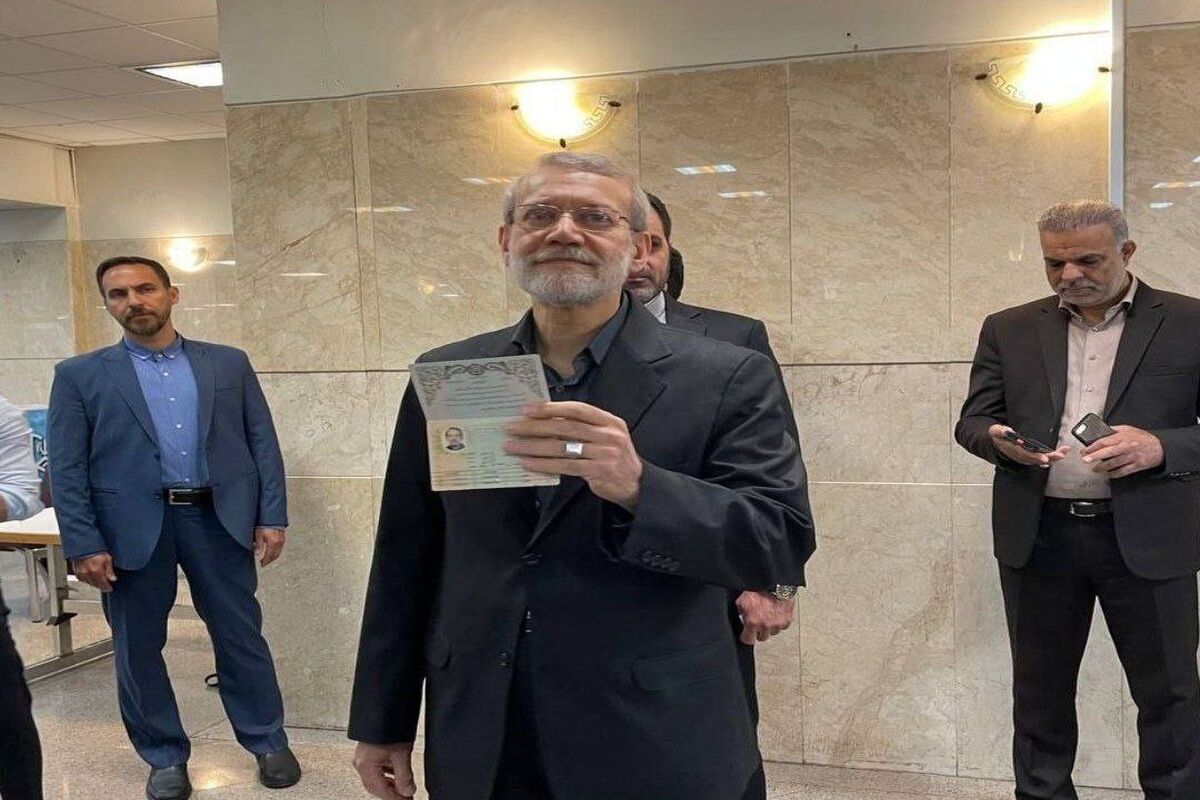 حدس ها درباره علی لاریجانی درست ازآب درآمد/ فیلم