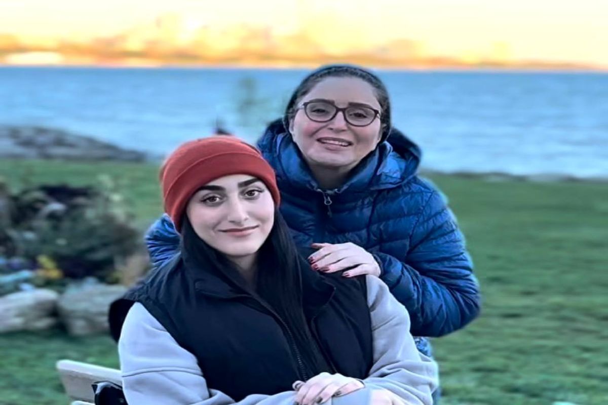 ژاله صامتی و دخترش هم به کانادا رفتند/ عکس