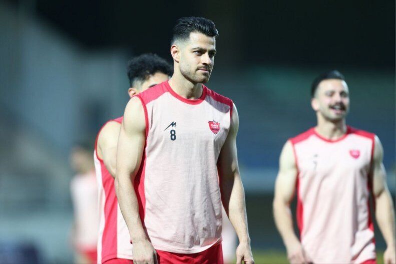 مصدوم پرسپولیس به تیم بازگشت؛ پورعلی گنجی به بازی الاهلی می رسد