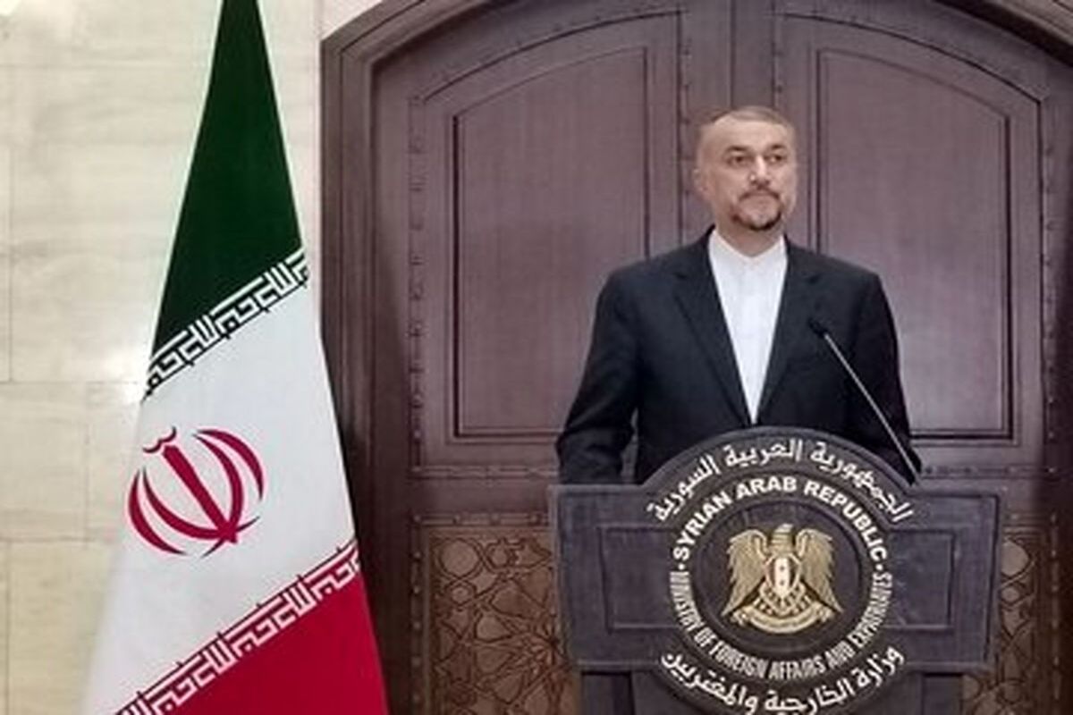 سانسور خبرساز یک زن در کنار امیرعبداللهیان/ حجاب زن لبنانی منشوری شد + عکس