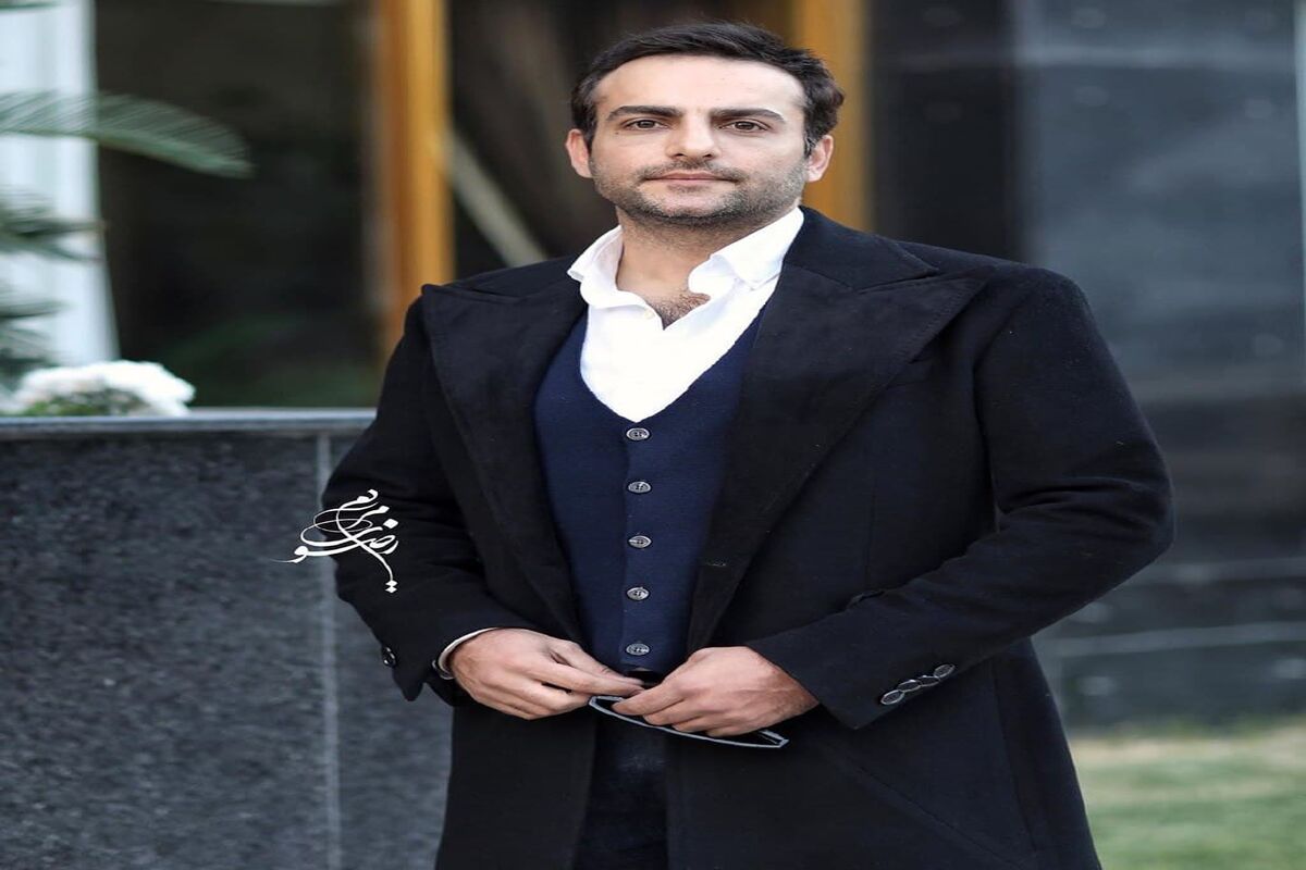 حامد کمیلی با استایل پاییزی و دل‌نوشته مرموز